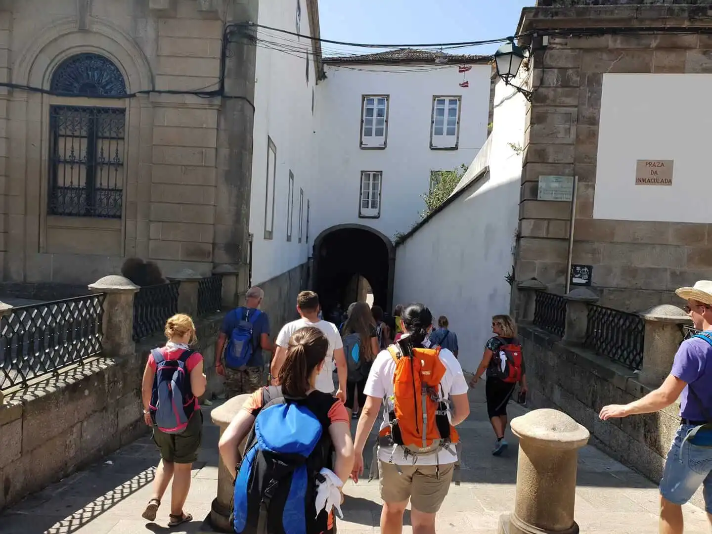 Príchod do Santiago de Compostela — Praza da Inmaculada, cíl Camino